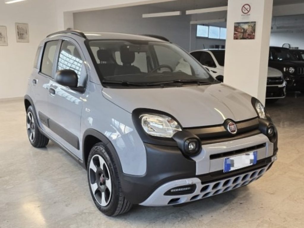 FIAT Panda 1.0 Hybrid 70 CV City Cross