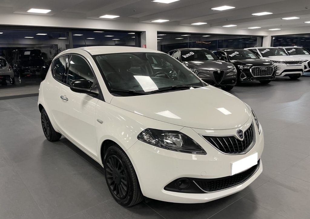 LANCIA Ypsilon 1.0 Hybrid 69 CV Silver